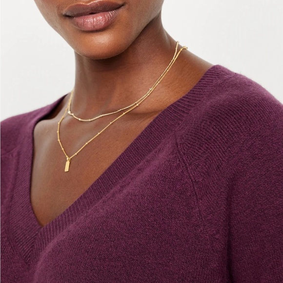 Old Navy Women's So Soft Purple V-Neck Sweater.  Size small - Picture 2 of 5